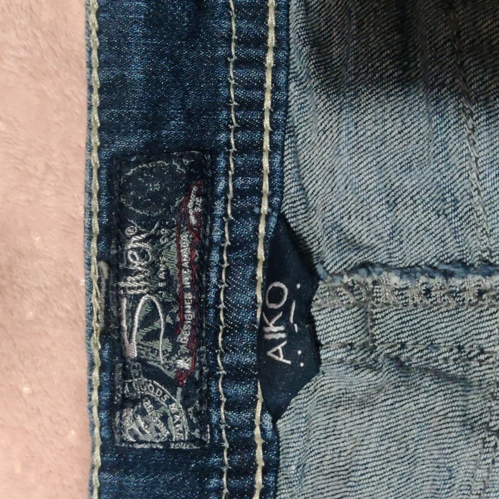 Silver Jeans Co. W31/L3 - image 3